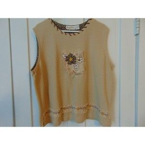 Cottage Core Whimsical Vest for fall Size 2XL. Great condition. Neutral color